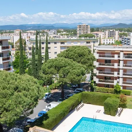 4 Etoiles, Piscine, Parking, Wifi Apartament