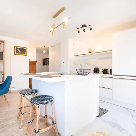 Lejlighed 4 Etoiles, Piscine, Parking, Wifi